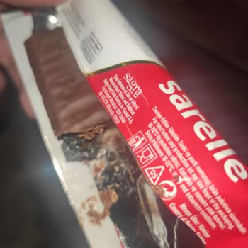 Sarelle Gofret İçlerinden Plastik Parça Çıktı