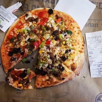 Sbarro Türkiye. Görsele Mi İnanalım Yoksa Kalitenize Mi?