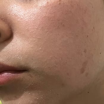 Yves Rocher Botanical Bright Serisinin SPF İçeren Kremi