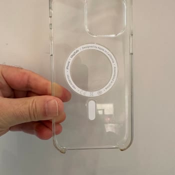 iPhone Akasya'da İkili Standart