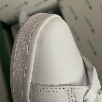 Lacoste Sürekli Defolu Ayakkabı Gönderiyor