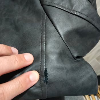 DeFacto Suni Mont Yırtıldı