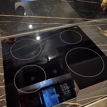 Bosch Elektrikli Ocak Sıcağa Bağlı Cam Çatlaması