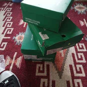 Benetton Marka Ayakkabı Kusurları