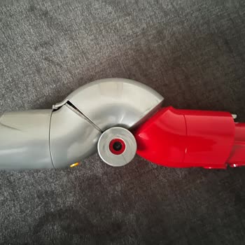 Dyson Garanti Rezaletidir, Ekipmanlarının Ardında Durmuyor