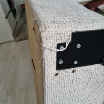Kelebek Mobilya Hatalı Renk Ve Defolu Ürün Teslimi