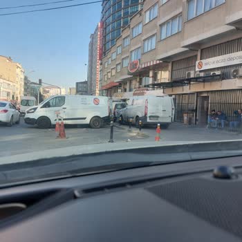 As Selçuk Ecza Deposu Firması Kamusal Oto Park Zapt Etmek