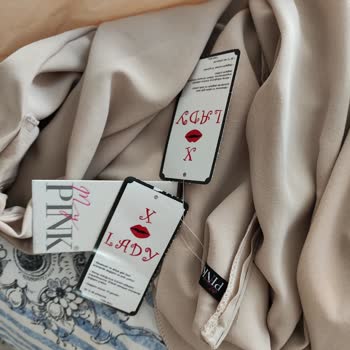 Lady Butik Sefaköy X Lady Ürün Değiştirmiyor