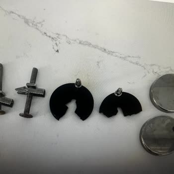 Creavit Klozet Kapağı Menteşesi