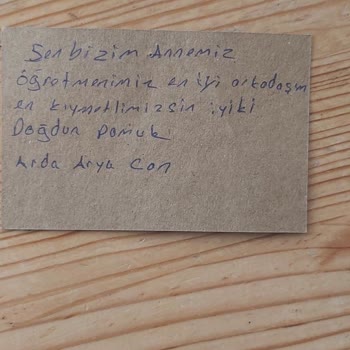 Çiçek Market Doğum Günü Hüsranı: Solgun Çiçekler Ve Özensiz Not