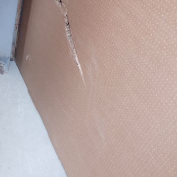 Teknosa Ve Hasarlı Gelen Kargo
