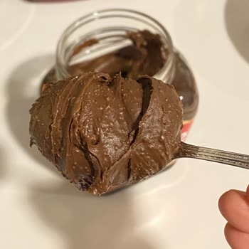 Sarelle Marka Çikolata Kremasındaki Pütürlükler