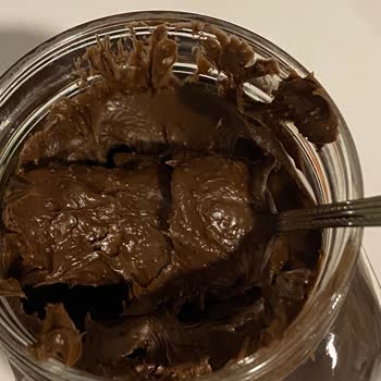 Sarelle Marka Çikolata Kremasındaki Pütürlükler