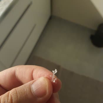 A101 De Satılan Kardağ Suyun İçin De Plastik Parçalar Var!