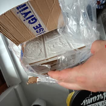 Trendyol Ve Renkli Duvarlar Adlı Satıcıdan Şikayetçiyim