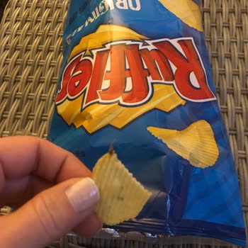 Ruffles Cipsin İçinden Plastik Böcek Benzeri Bir Şey Çıktı