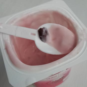 Yine BİM Ve Dost Yoğurt!