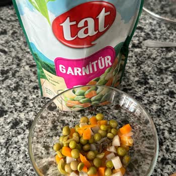 Tat Gıda Tat Garnitürün İçinden Böcek Çıktı!