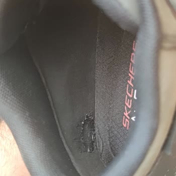 Skechers İç Astarı İki Ay İçinde Sağ Ve Sol Taraftan Deforme Oldu