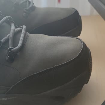 Skechers İç Astarı İki Ay İçinde Sağ Ve Sol Taraftan Deforme Oldu