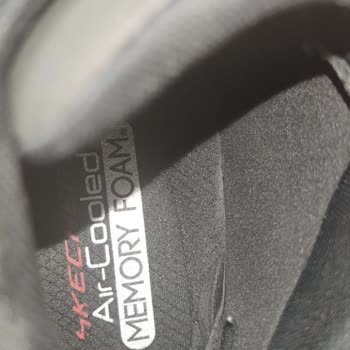 Skechers İç Astarı İki Ay İçinde Sağ Ve Sol Taraftan Deforme Oldu