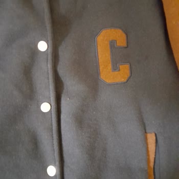 DeFacto Tüylenen Kıyafet Ve Eksik İade Yapılması