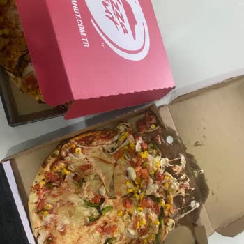Yemeksepeti Pizza Hut Örümcekli Dağılmış Pizza