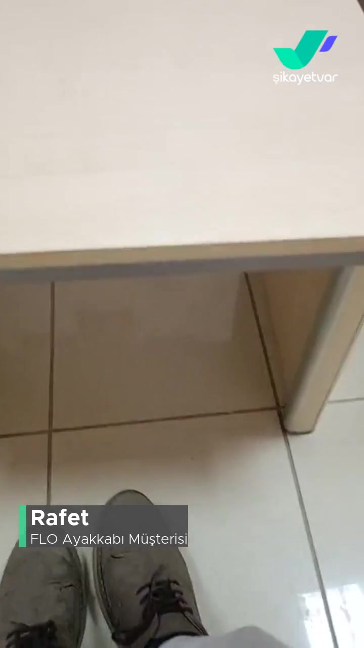 FLO Ayakkabı Yandan Yırtıldı! videonun kapak resmi