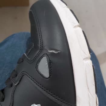 FLO Ayakkabı Alınmaz! (2 Ay Önce U. S Polo Assn Aldım Ve Hemen Yırtıldı)