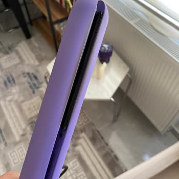 Grundig Saç Düzleştiricimin Sıcaklıktan Rengi Değişti