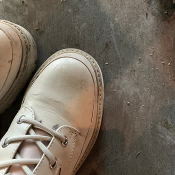 Boyner'den Aldığım Guess Botların Bir Ay İçinde Yanlarının Açılması