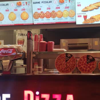 Korupark Sbarro: Soğuk Patates, Yanlış İçecek Ve Fiyat Farklılıkları