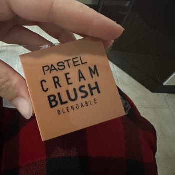 Pastel Kozmetik Pastel Krem Allık Nemlenmiş