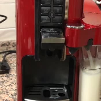 Tchibo Cafissimo Latte Makinem Çalışmıyor Ve Su Akıtıyor