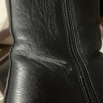 Forum İstanbul AVM Derimod Bot Kırılma Ve Yırtılma Sorunu