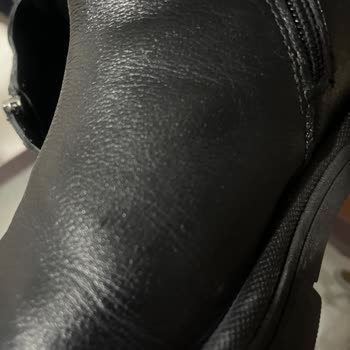 Forum İstanbul AVM Derimod Bot Kırılma Ve Yırtılma Sorunu