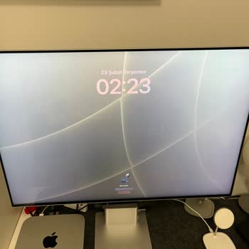 KVK Kartal Şubesi Monitörümü Bozuk Yolladı