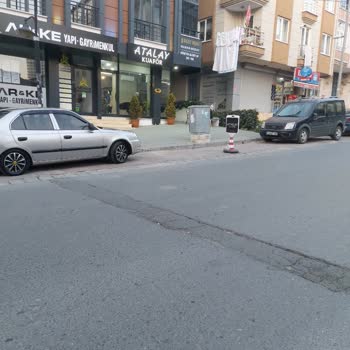 Avcılar Belediyesi Avcılar M. K. P Mah: 188 No: 182 No: 178 Dükkan Duba Koyma Sorunu
