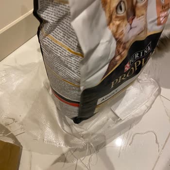 Mukas Pazarlamadan Aldığım Kedi Maması Hüsranlığı