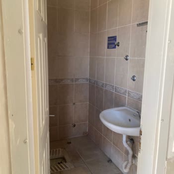 Royal Termal Afyon Termal Diye Geldik Sıcak Su Akmıyor