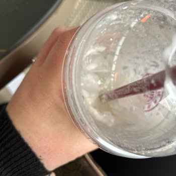 Kahve Dünyası Beyaz Çikolata İçinde Çikolata Yok