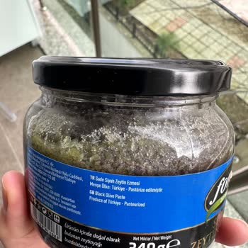 Fora Zeytin Ezmesini Aldıktan Çok Kısa Bir Sure Sonra Küflenmesi
