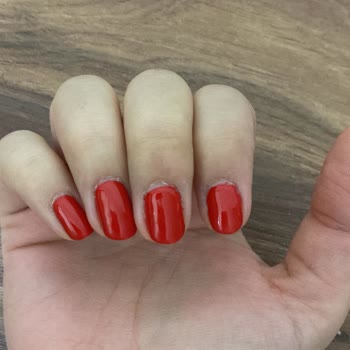 Eylül Öztürk Nail Spa Kalıcı Oje Mağduriyeti