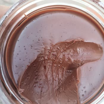 Непонятные комки в шоколадной пасте Nutella