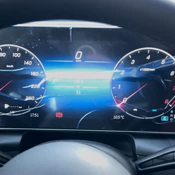 Mercedes-Benz 2024 19 Şubat Trafiğe Çıkışlı Yeni Glc 180AMG 10KM De Yolda Kaldı!