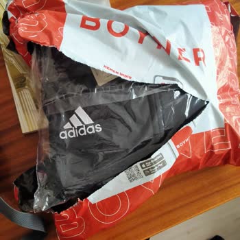 Kartal Yuvası Boyner Mağazalarında Sahte Beşiktaş Ürünü Şüphesi