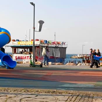 İzmir Büyükşehir Belediyesi Şamata Balık Ekmek Ten Şikayetçiyim