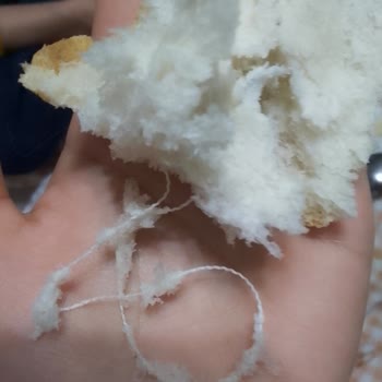 A101 Ekmek Şikayeti İçinde İp Var