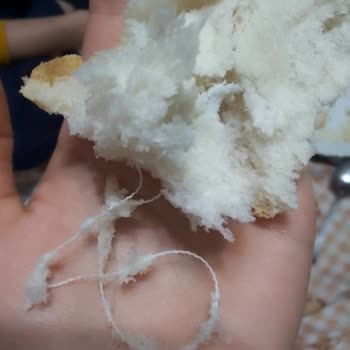 A101 Ekmek Şikayeti İçinde İp Var