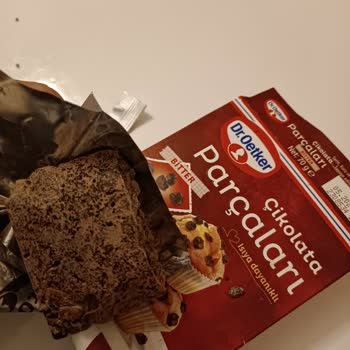 Dr. Oetker Çikolata Parçaları Bozuk Çıktı